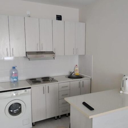 Ferienwohnung Молодёжный На Сейфуллина Almaty Exterior foto